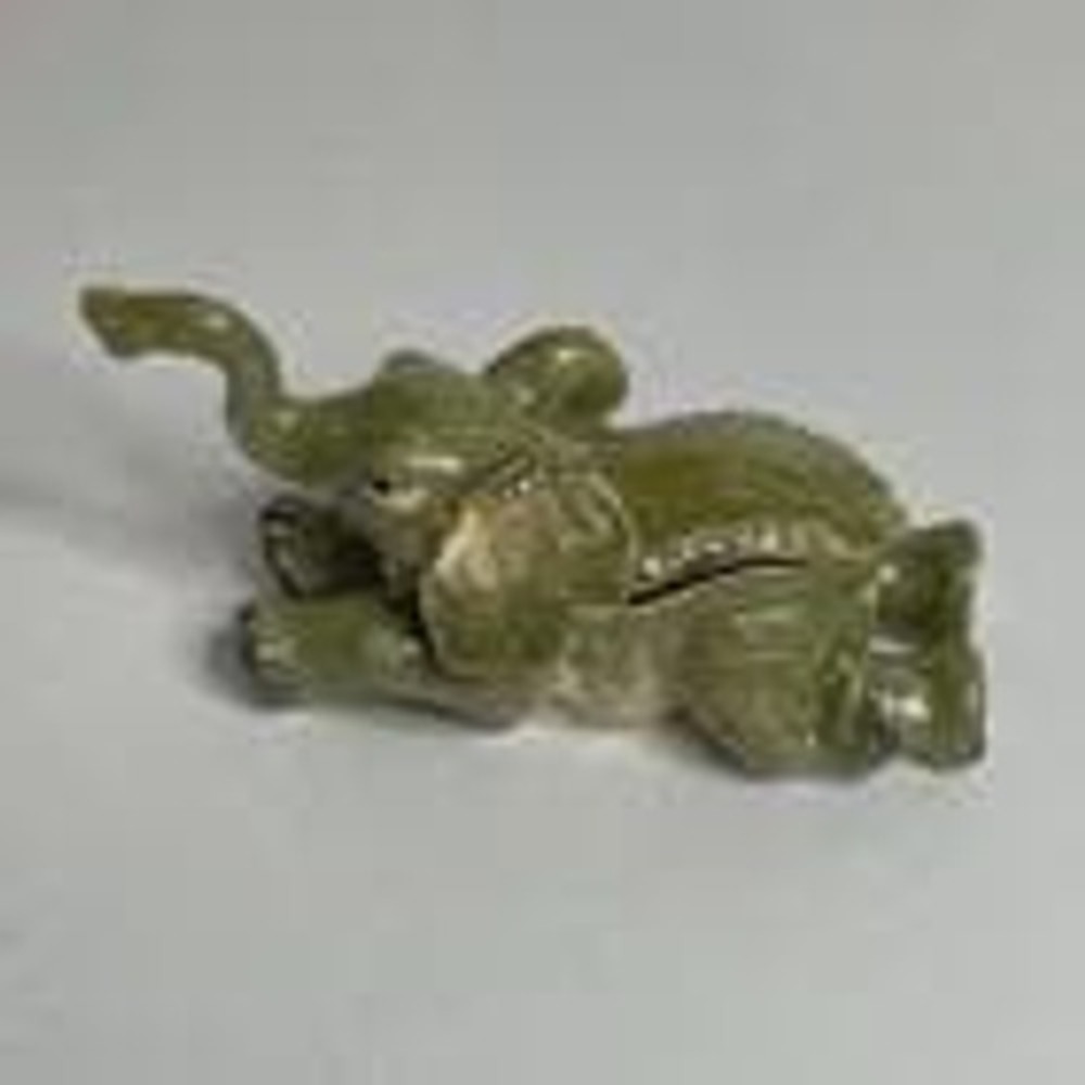 Enamel Elephant Green Gold Trunk Up Jeweled TRINKET BOX Jewelry Pills Rings 3.5"
